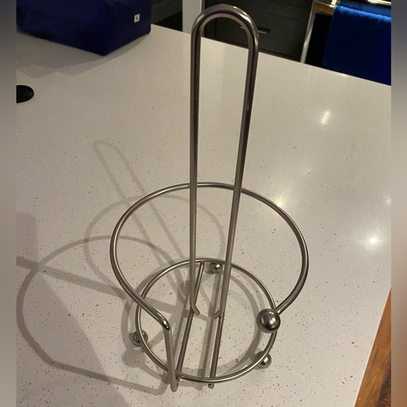 Paper Towel Holder - Picture 2 of 3